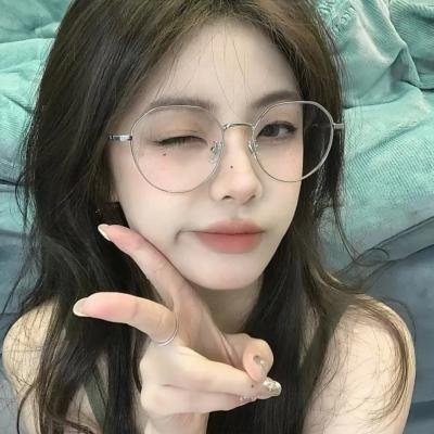 我们中的一个被绊倒